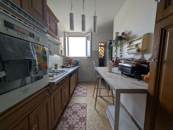 DREUX (28100) Grand T4, dernier étage, ascenseur + parking + cave !