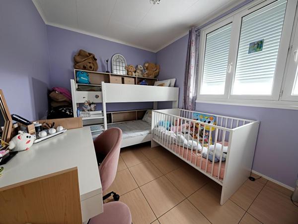 DREUX (28100) Grand T4, dernier étage, ascenseur + parking + cave !