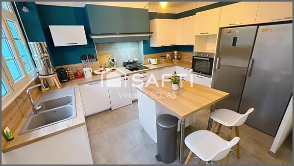 en EXCLUSIVITE  !  Maison Bourgeoise de 154 m² - 3 Chambres - Jardin - Garage - Centre Ville de ST HERMINE