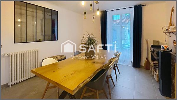 en EXCLUSIVITE  !  Maison Bourgeoise de 154 m² - 3 Chambres - Jardin - Garage - Centre Ville de ST HERMINE