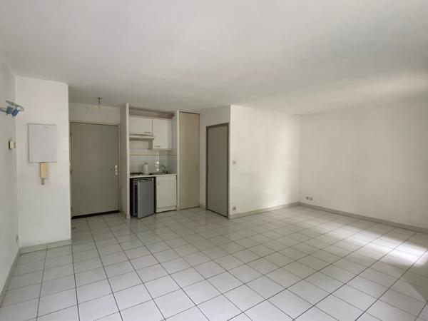 Location d'un studio à LATTES