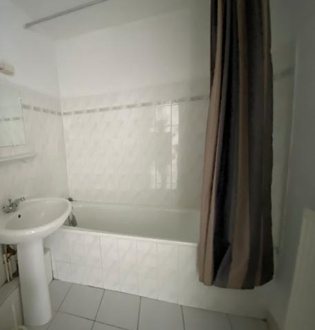 Location d'un studio à LATTES