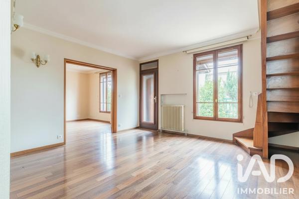 Maison à vendre 6 pièces 93 m² Savigny-sur-Orge