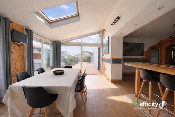 Maison
         5 pièces
        - 164 m² Bien prestige