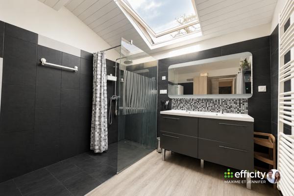 Maison
         5 pièces
        - 164 m² Bien prestige