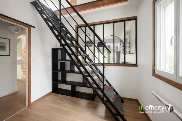 Maison
         5 pièces
        - 164 m² Bien prestige