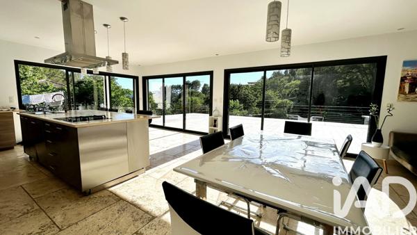 Maison à vendre 7 pièces 330 m² Gémenos