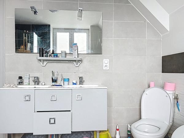 Maison Trégourez, 2 chambres possibilité de troisième, piscine chauffée, garage et atelier