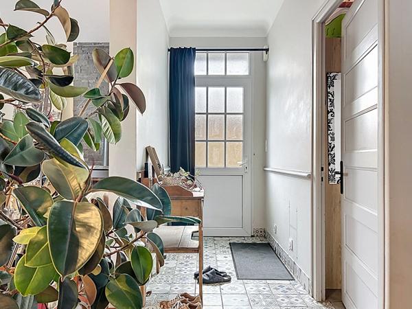 Maison Trégourez, 2 chambres possibilité de troisième, piscine chauffée, garage et atelier