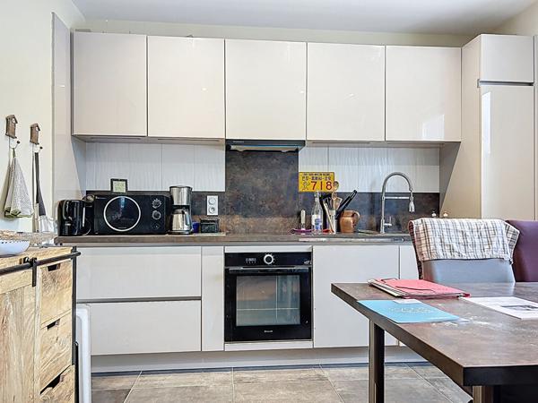 Maison Trégourez, 2 chambres possibilité de troisième, piscine chauffée, garage et atelier