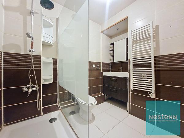 Maison en très bon état général avec 3 chambres et un jardin à Montereau Fault Yonne