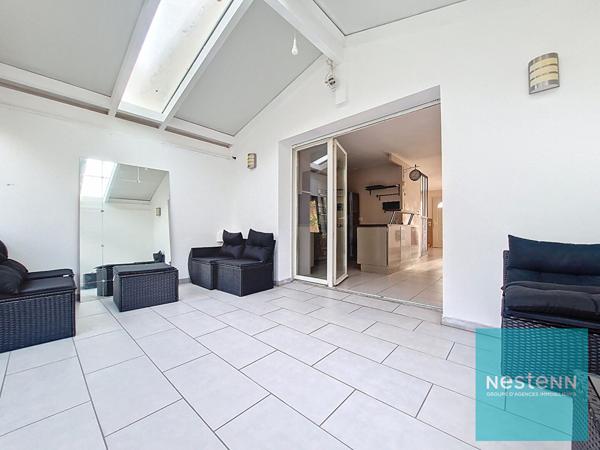 Maison en très bon état général avec 3 chambres et un jardin à Montereau Fault Yonne