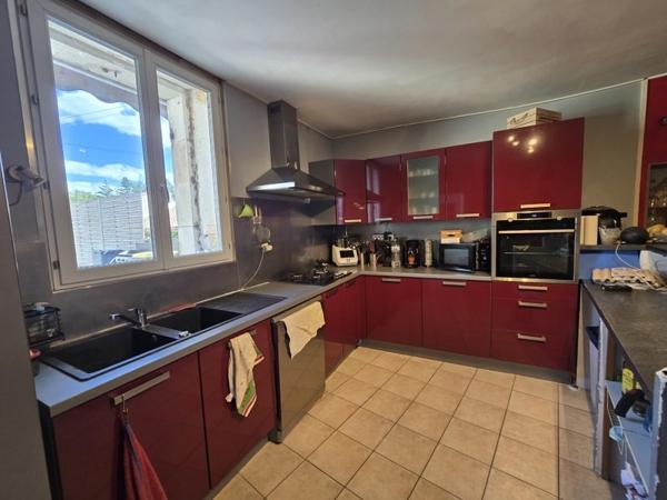Maison à vendre |  Archiac |  7 pièces | 190 m²
