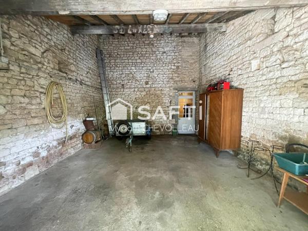 Belle maison de village au sein d'un écrin de verdure exceptionnel