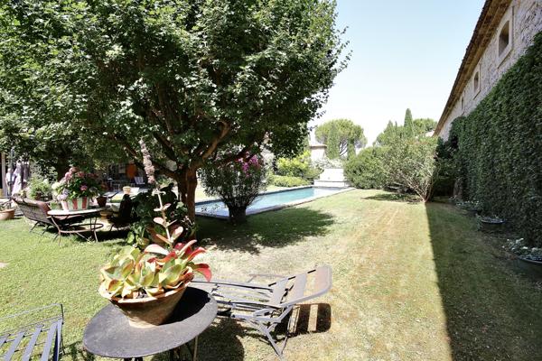 Mauguio (34130) Mas 2700 m2, parc 2HA, bassin 17/4, 15 chambres