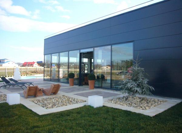 Vente Local commercial140 m² - SAINT GENIS POUILLY (1630)