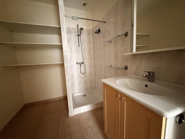 APPARTEMENT 2 CHAMBRES - PROCHE CENTRE VILLE