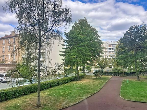 Appartement
         2 pièces
        - 48 m² Exclusivité 340 000 € *