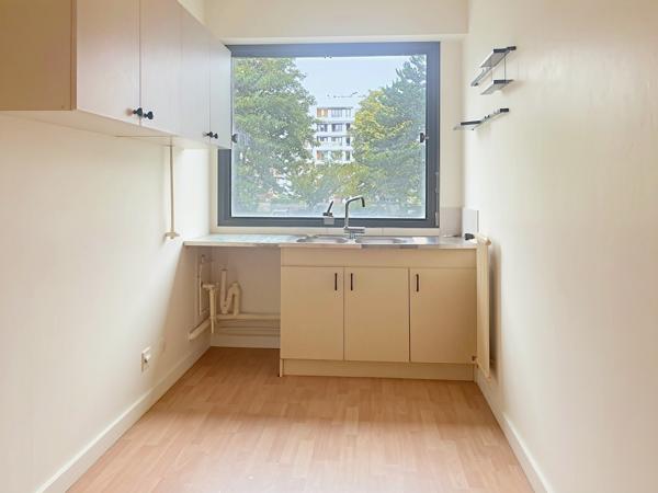 Appartement
         2 pièces
        - 48 m² Exclusivité 340 000 € *