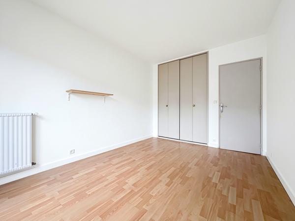 Appartement
         2 pièces
        - 48 m² Exclusivité 340 000 € *