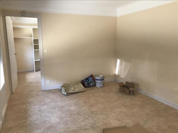 Appartement à louer |                                        Peyrehorade |                                        2 pièces  | 42 m²