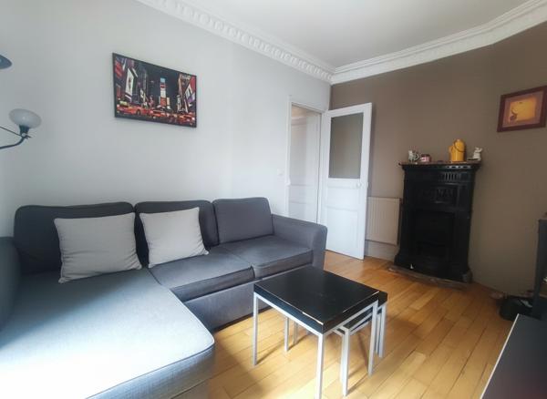 Beau 2 pièces calme et petite vue Tour Eiffel