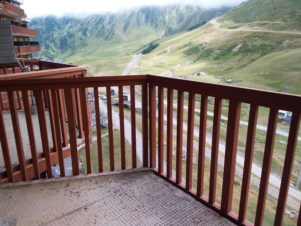 Studio 24 m² avec balcon, cellier, et casier à ski.