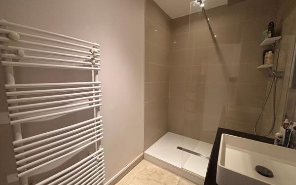 Appartement à vendre    3 pièces • 66,62 m2 Arcachon