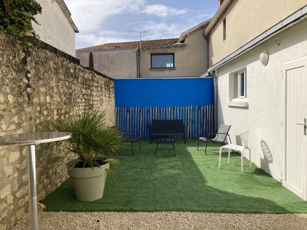 Bureau de 16m² au 1er étage