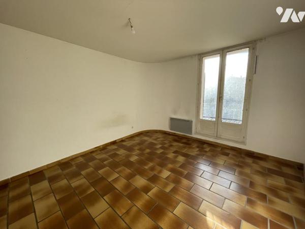 COURNONTERRAL, maison de village à vendre