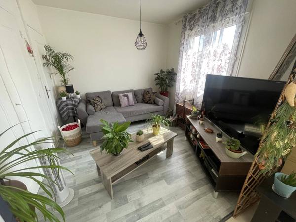 Joli pavillon de plain pied de 2 chambres