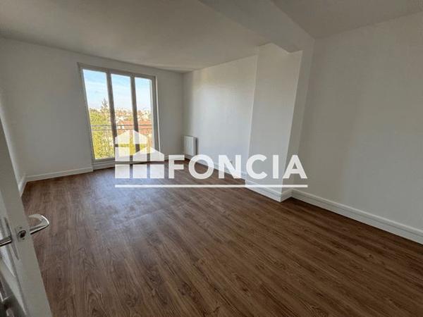 Location Studio 40.16 m² - 40 RUE SAINT HILAIRE La Varenne Saint Hilaire 94210