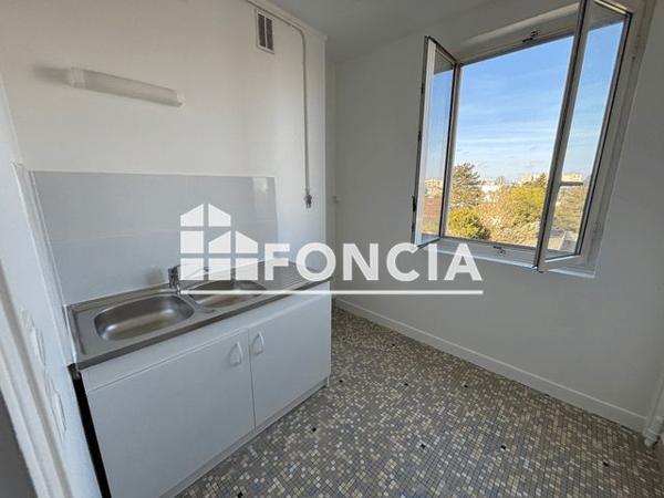 Location Studio 40.16 m² - 40 RUE SAINT HILAIRE La Varenne Saint Hilaire 94210