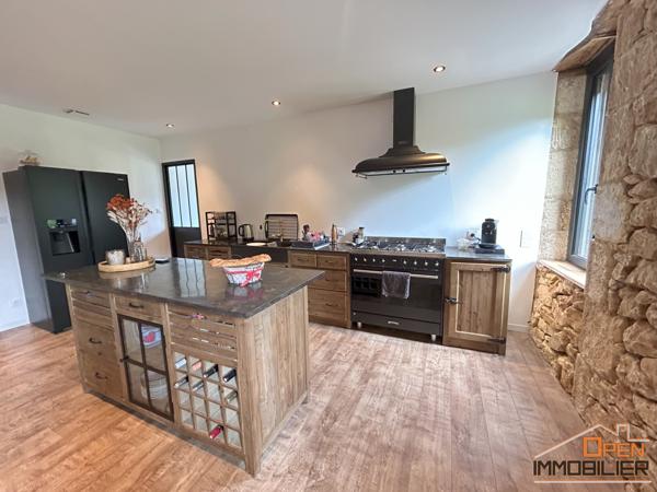 Maison en pierre-161m²-Grange 150m²-Terrain 14 960m²