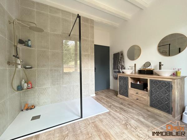 Maison en pierre-161m²-Grange 150m²-Terrain 14 960m²