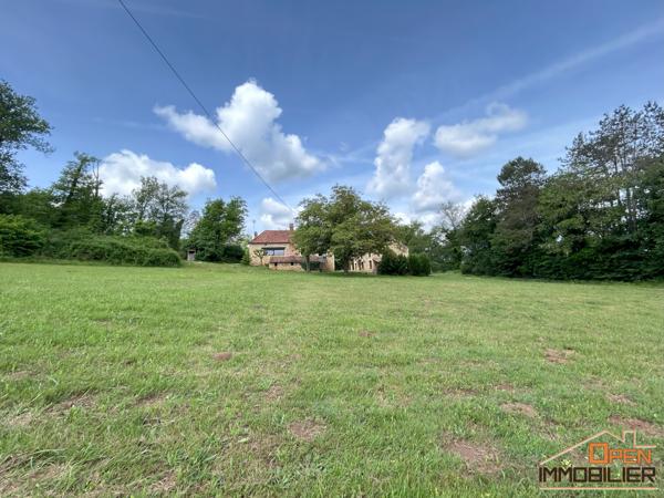 Maison en pierre-161m²-Grange 150m²-Terrain 14 960m²
