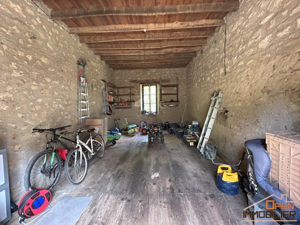 Maison en pierre-161m²-Grange 150m²-Terrain 14 960m²