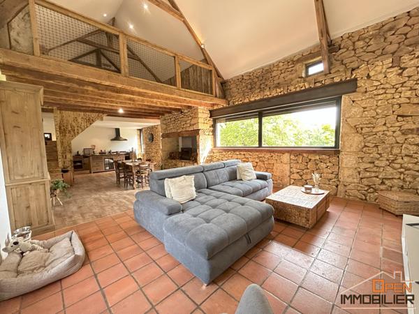 Maison en pierre-161m²-Grange 150m²-Terrain 14 960m²