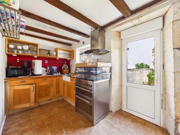 Charmante maison de village avec piscine et dépendance