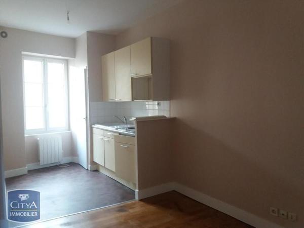 Location appartement Châteauroux (36000) 1 pièce 25.65m²