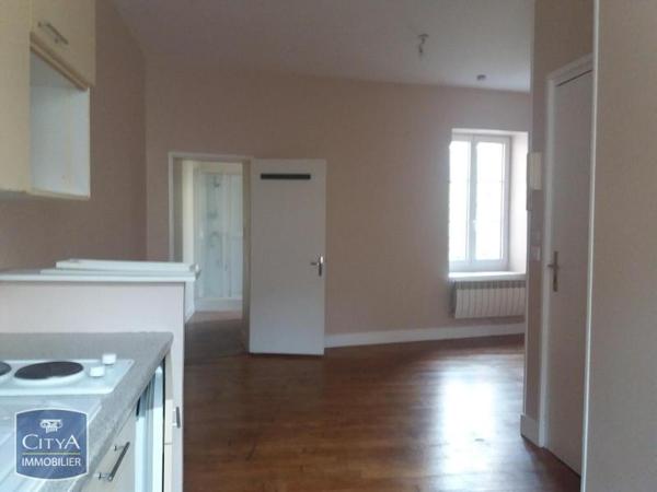 Location appartement Châteauroux (36000) 1 pièce 25.65m²