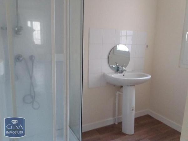 Location appartement Châteauroux (36000) 1 pièce 25.65m²