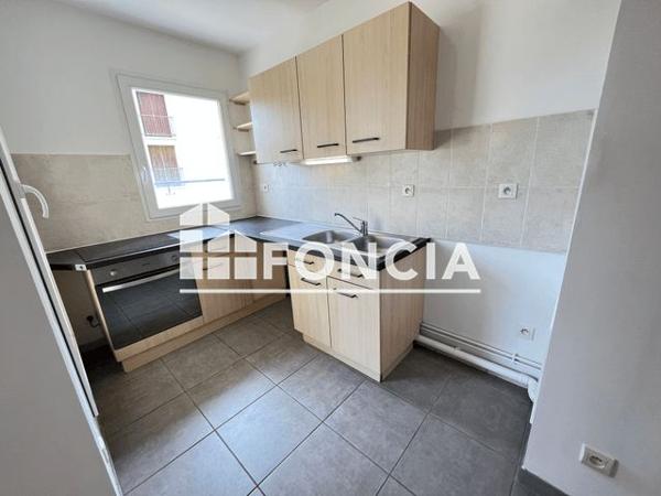 Location Appartement 3 pièces 63.74 m² - 10 RUE DE LA REPUBLIQUE Mainvilliers 28300