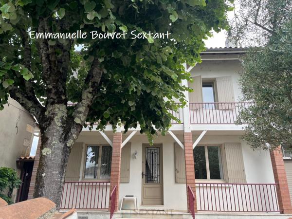 BERGERAC centre-ville, 4 chambres, 2 sdb, bureau, double-garage, jardin clos, piscine, sous-sol