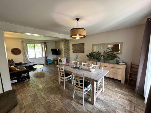 PAVILLON IDEAL POUR UNE GRANDE FAMILLE !