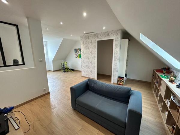 PAVILLON IDEAL POUR UNE GRANDE FAMILLE !