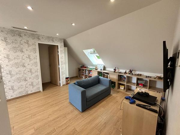 PAVILLON IDEAL POUR UNE GRANDE FAMILLE !