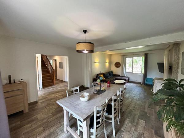 PAVILLON IDEAL POUR UNE GRANDE FAMILLE !