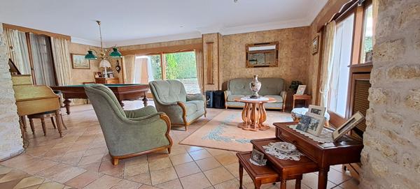 Maison de Prestige a Vendre a Etampes - 7 pieces, 5 chambres