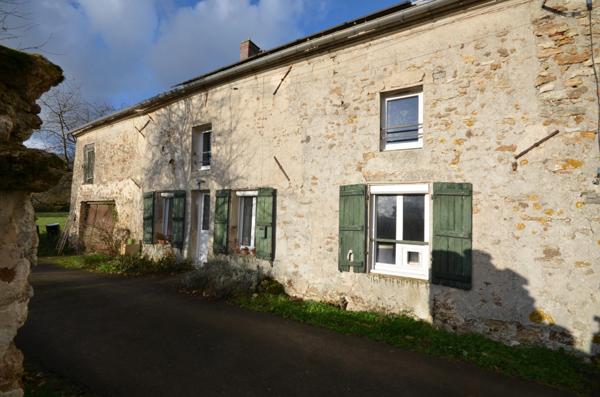 SABLONNIERES (77) Longère à vendre de 5 pièces avec dépendances et grand terrain